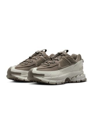 NIKE ZOOM VOMERA